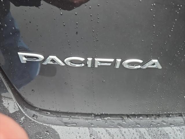 2026 Chrysler Pacifica Pinnacle AWD