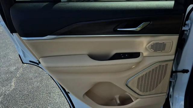 2026 Jeep Grand Cherokee Limited 4x2