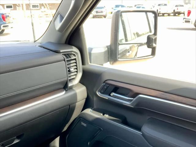 2026 GMC Sierra 3500HD Crew Cab, Long Bed, SLT Dual Rear Wheel, 4WD