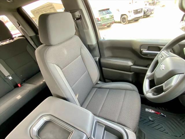 2026 Chevrolet Silverado 1500 4WD Crew Cab Short Bed Custom Trail Boss