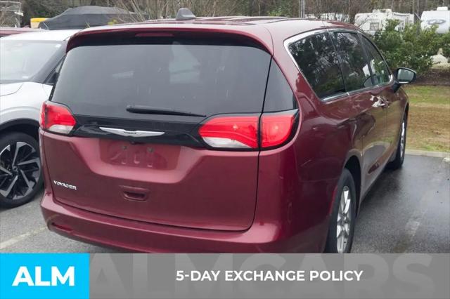 2023 Chrysler Voyager LX
