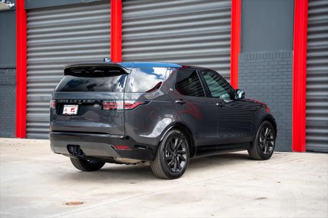 2023 Land Rover Discovery P300 S R-Dynamic