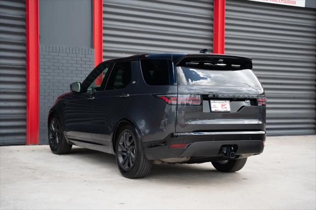 2023 Land Rover Discovery P300 S R-Dynamic