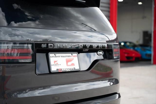 2023 Land Rover Discovery P300 S R-Dynamic