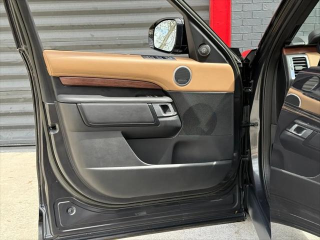 2023 Land Rover Discovery P300 S R-Dynamic