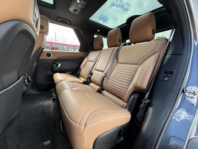 2023 Land Rover Discovery P300 S R-Dynamic