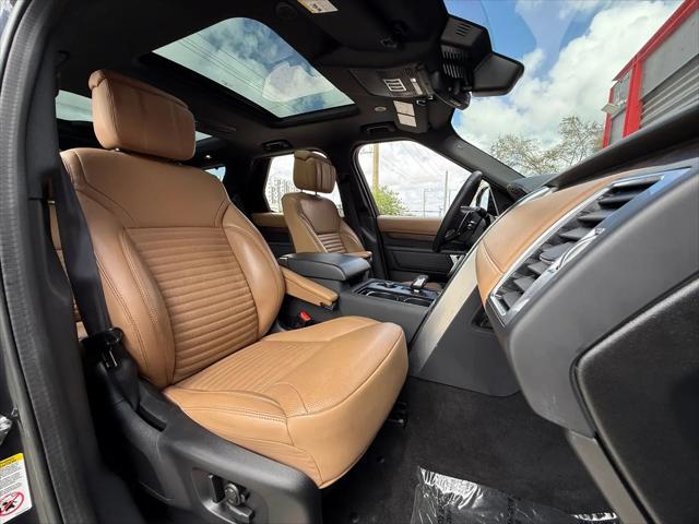 2023 Land Rover Discovery P300 S R-Dynamic