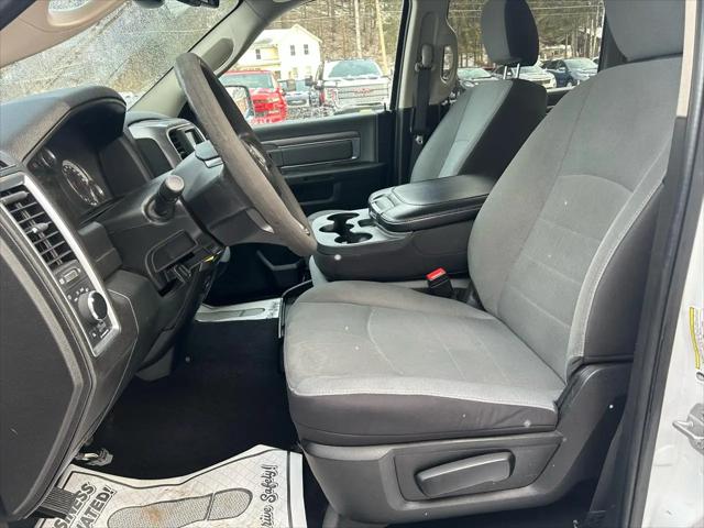 2022 Ram 1500 Classic SLT Crew Cab 4x4 5'7" Box