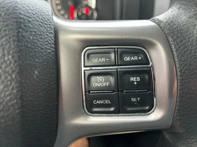 2022 Ram 1500 Classic SLT Crew Cab 4x4 5'7" Box