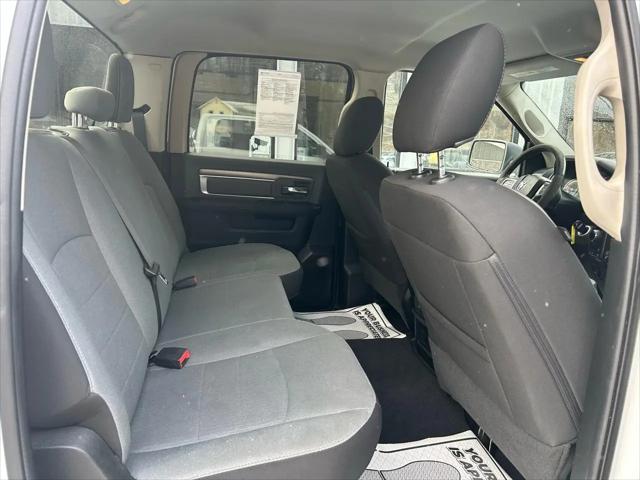 2022 Ram 1500 Classic SLT Crew Cab 4x4 5'7" Box