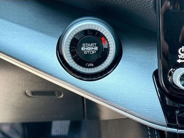 2026 Jeep Grand Wagoneer 4x2