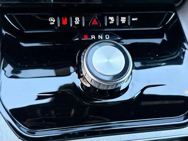 2026 Jeep Grand Wagoneer 4x2