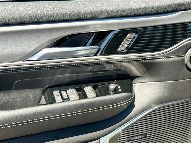 2026 Jeep Grand Wagoneer 4x2