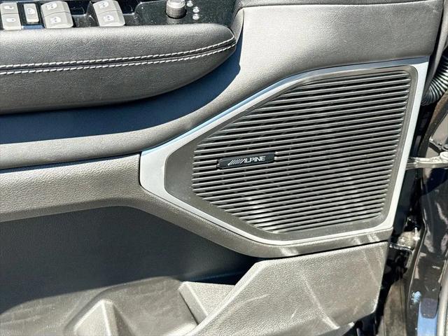 2026 Jeep Grand Wagoneer 4x2
