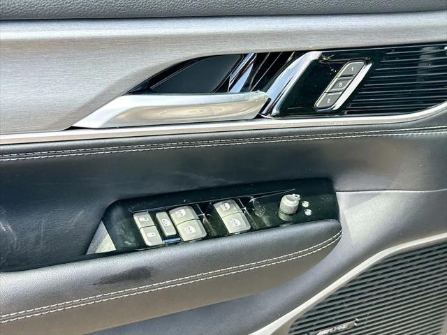 2026 Jeep Grand Wagoneer 4x2