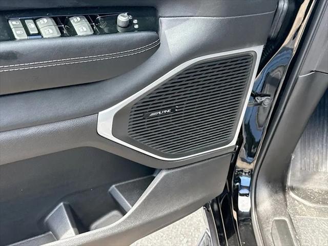 2026 Jeep Grand Wagoneer 4x2
