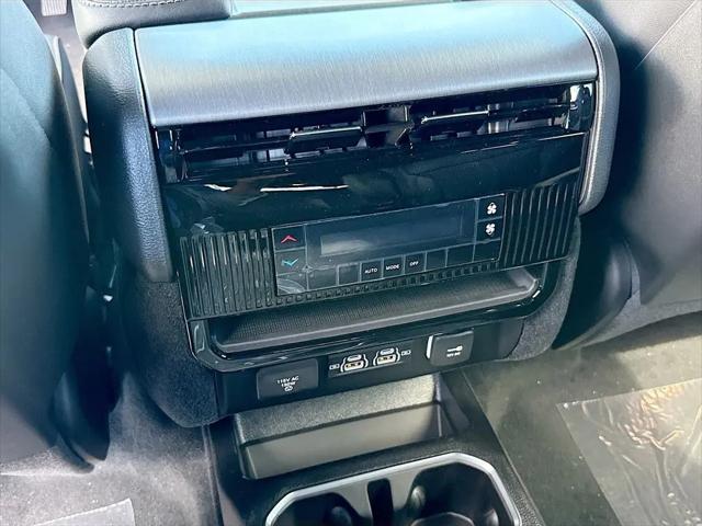 2026 Jeep Grand Wagoneer 4x2
