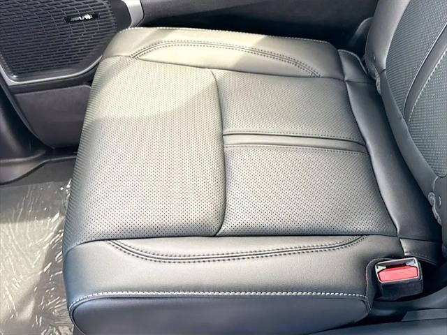 2026 Jeep Grand Wagoneer 4x2