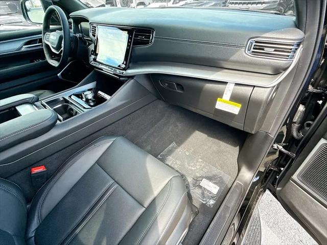 2026 Jeep Grand Wagoneer 4x2