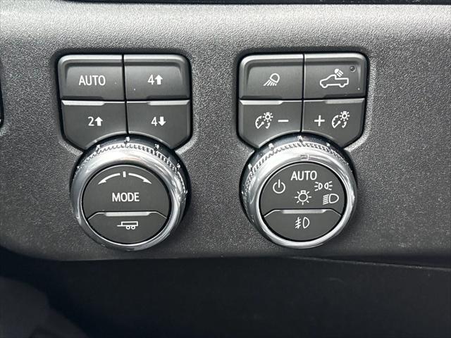 2026 GMC Sierra 2500HD Crew Cab, Standard Bed, SLT, 4WD