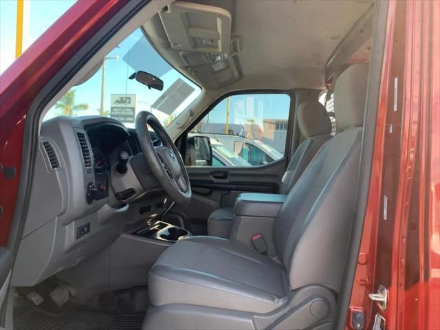 2021 Nissan 2500 SV Standard Roof V6