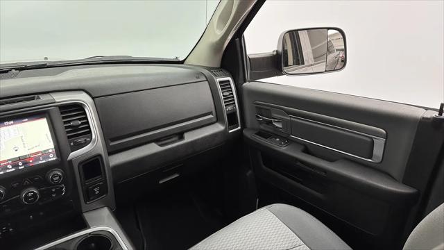 2022 Ram 1500 Classic SLT Crew Cab 4x2 5'7" Box