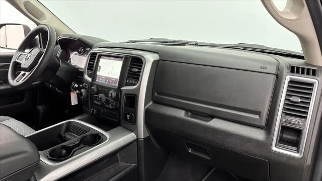 2022 Ram 1500 Classic SLT Crew Cab 4x2 5'7" Box