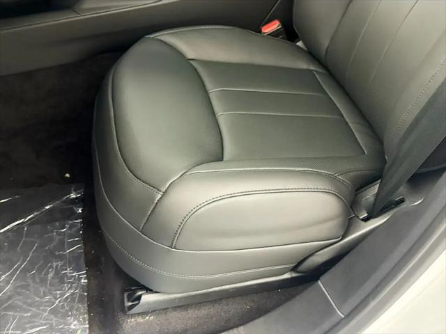 2026 Land Rover Range Rover Sport P360 SE
