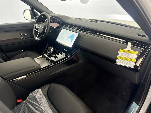 2026 Land Rover Range Rover Sport P360 SE