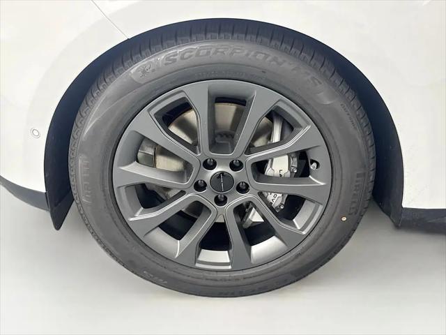 2026 Land Rover Range Rover Sport P360 SE