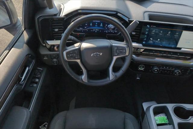 2023 Chevrolet Silverado 1500 4WD Crew Cab Short Bed RST
