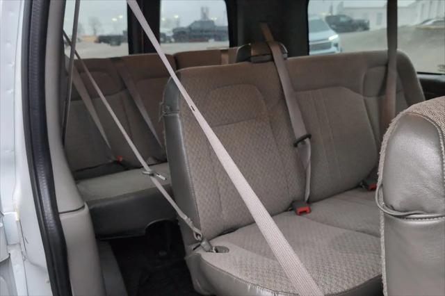 2017 Chevrolet Express LT