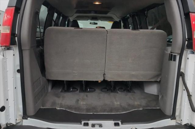 2017 Chevrolet Express LT