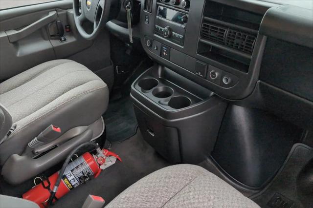 2017 Chevrolet Express LT