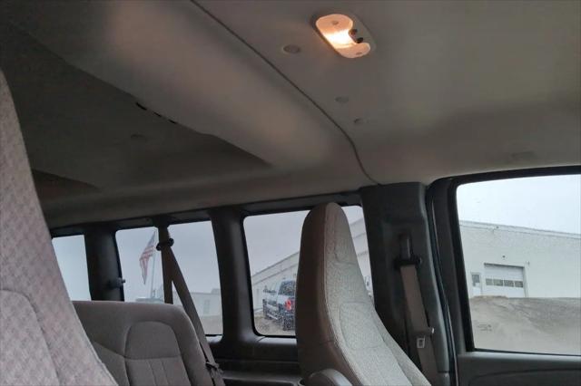 2017 Chevrolet Express LT