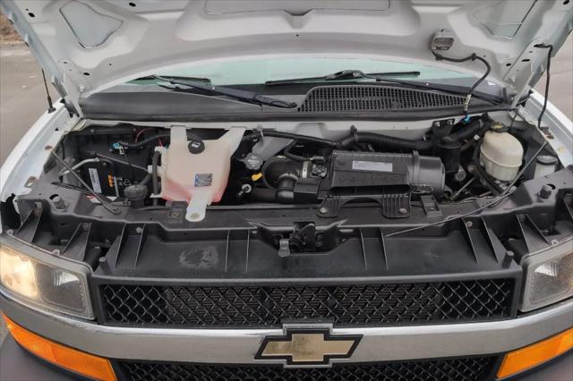 2017 Chevrolet Express LT
