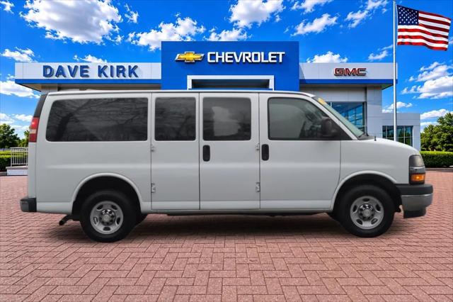 2017 Chevrolet Express LT