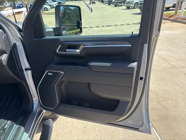 2026 Chevrolet Silverado 2500HD Crew Cab, Standard Bed, LTZ, 4WD