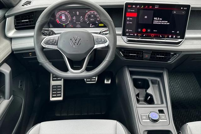 2026 Volkswagen Tiguan SE R-Line Black