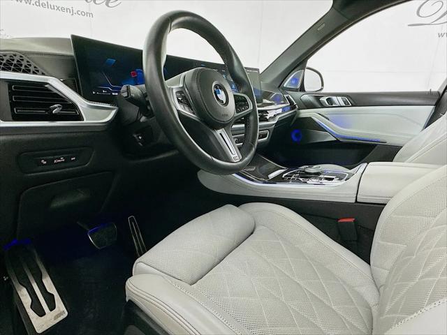 2024 BMW X5 M60i