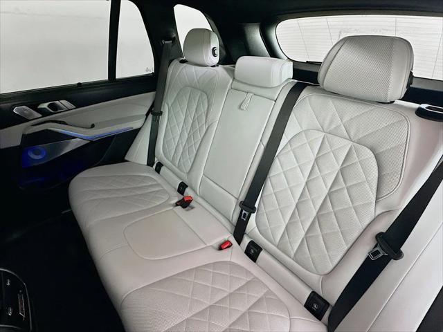 2024 BMW X5 M60i