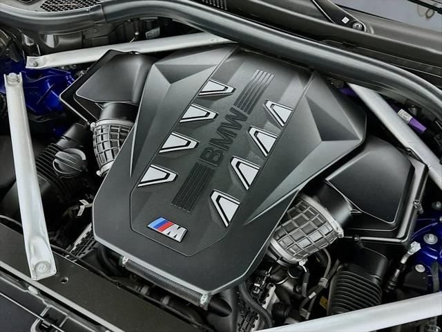 2024 BMW X5 M60i