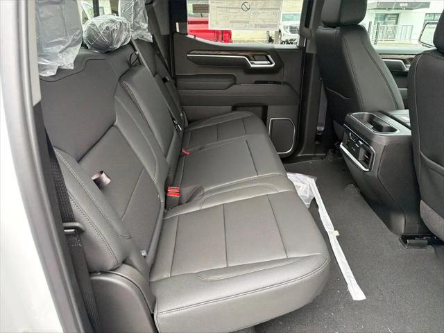2026 GMC Sierra 1500 Crew Cab, Short Bed, SLT, 4WD
