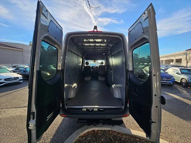 2026 Mercedes-Benz Sprinter 2500 Standard Roof 4-Cyl Diesel HO