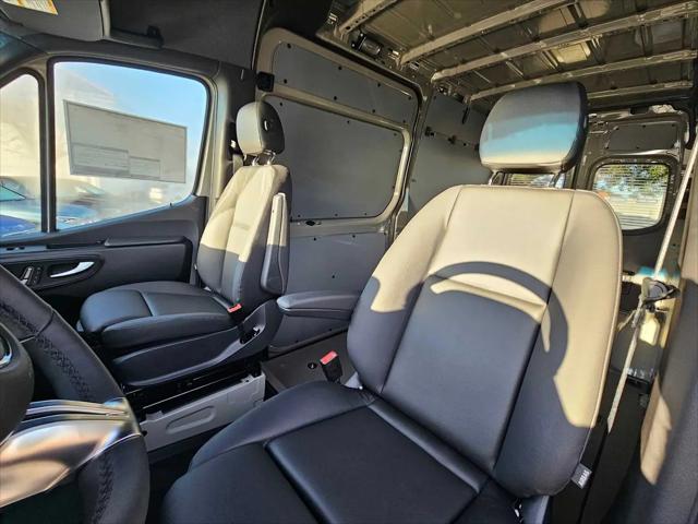 2026 Mercedes-Benz Sprinter 2500 Standard Roof 4-Cyl Diesel HO