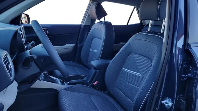 2026 Hyundai Venue SEL w/Two-Tone Roof