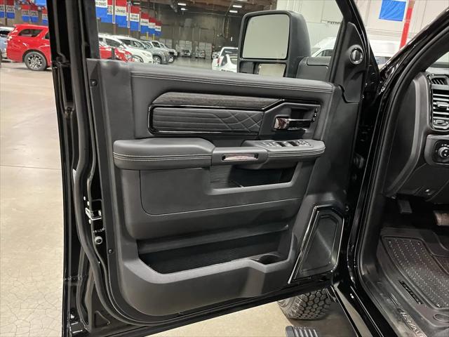 2026 Ram 3500 Limited Crew Cab 4x4 8' Box