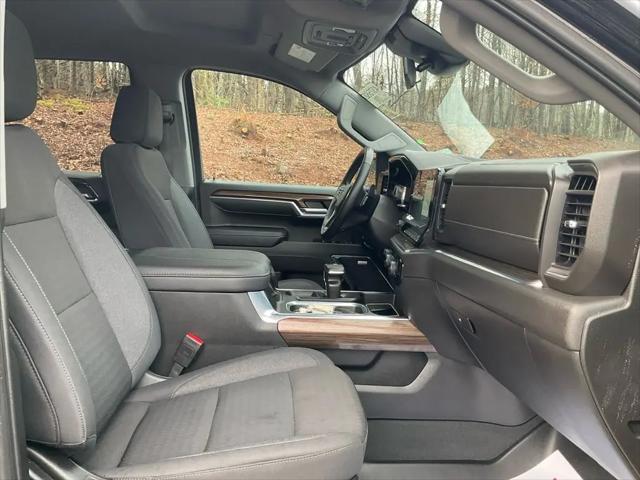 2024 Chevrolet Silverado 1500 4WD Crew Cab Short Bed RST