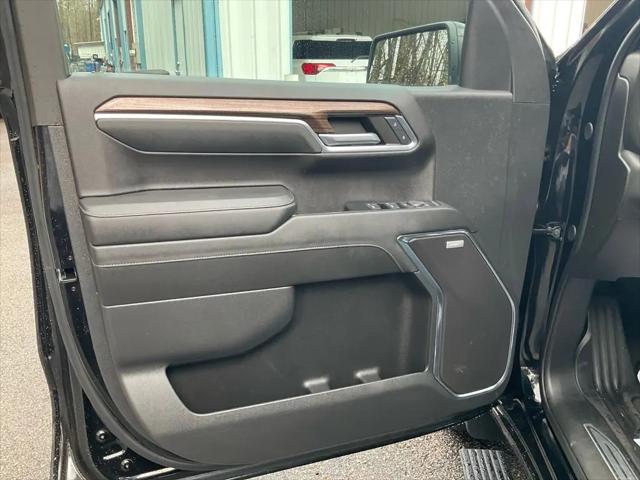 2024 Chevrolet Silverado 1500 4WD Crew Cab Short Bed RST