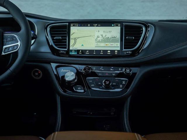 2026 Chrysler Pacifica Pinnacle AWD